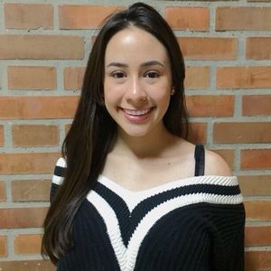 Meet your Posher, Valentina